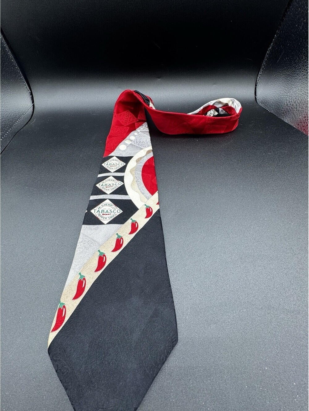 Tabasco Brand Pepper Sauce Silk Necktie Chili Peppers McIlhenny Logo Vintage